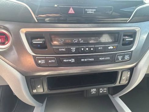 Used 2021 Honda Pilot EX-L image 12