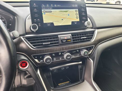 Used 2022 Honda Accord Touring image 19