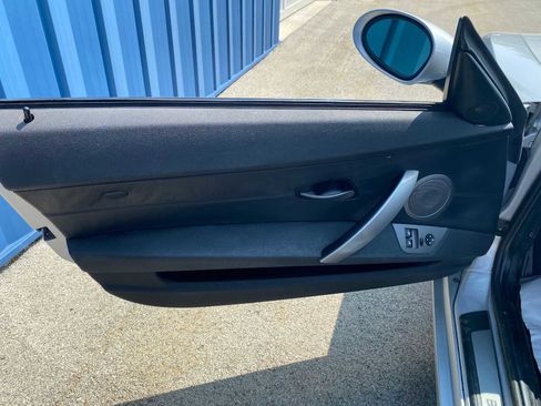 Used 2003 BMW Z4 2.5i image 27