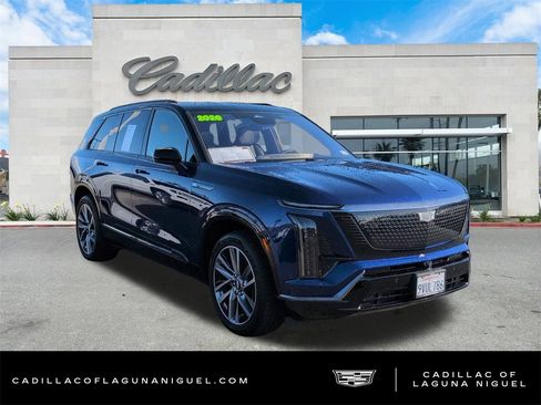 Used 2026 Cadillac Vistiq Sport image 3