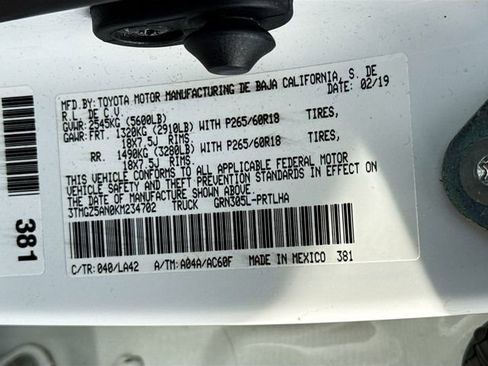 Used 2019 Toyota Tacoma Limited image 34