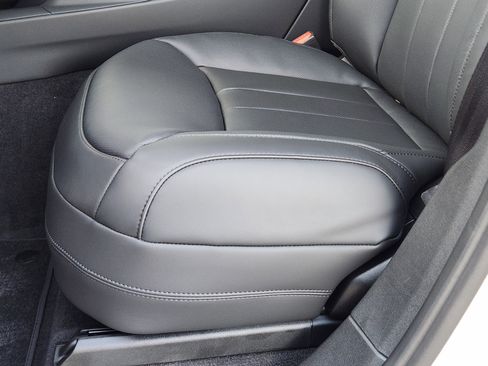 New 2026 Land Rover Range Rover Sport Dynamic SE image 23