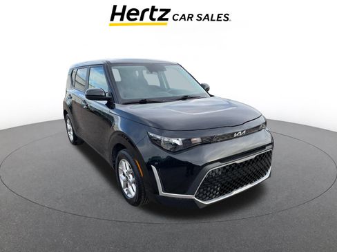 Used 2025 Kia Soul LX w/ LX Technology Package image 1