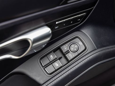 Certified 2025 Porsche 718 Boxster GTS image 23