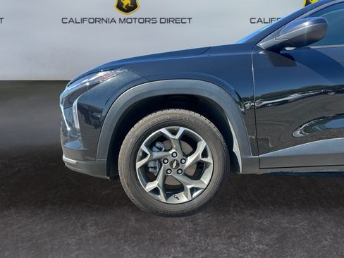 Used 2024 Chevrolet Trax LT w/ Driver Confidence Package FWD image 14
