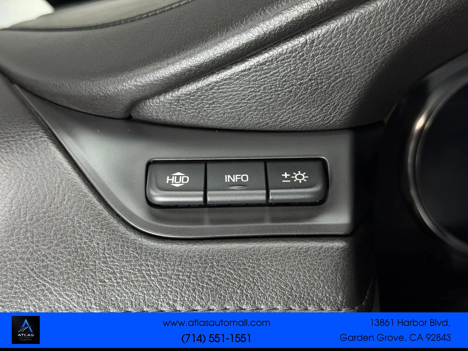 Used 2016 Cadillac Escalade Premium AWD/4WD image 38
