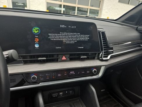 Used 2024 Kia Sportage X-Line w/ X-Line Premium Package AWD/4WD image 17