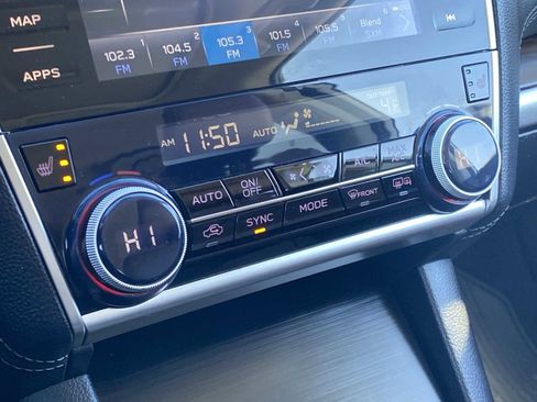 Used 2018 Subaru Outback 2.5i Touring image 21