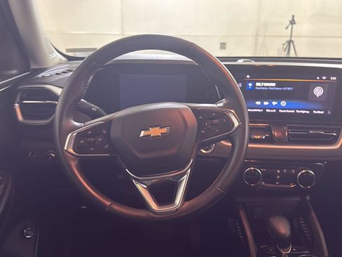Used 2024 Chevrolet TrailBlazer LT w/ Convenience Package FWD image 14