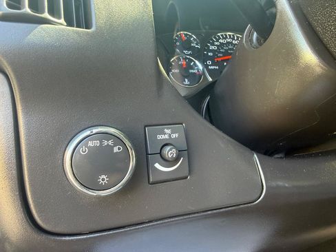 Used 2013 Chevrolet Express 2500 RWD image 20