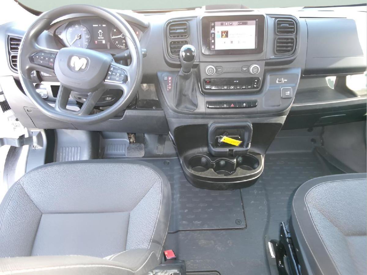 Used 2025 RAM ProMaster 2500 FWD image 11
