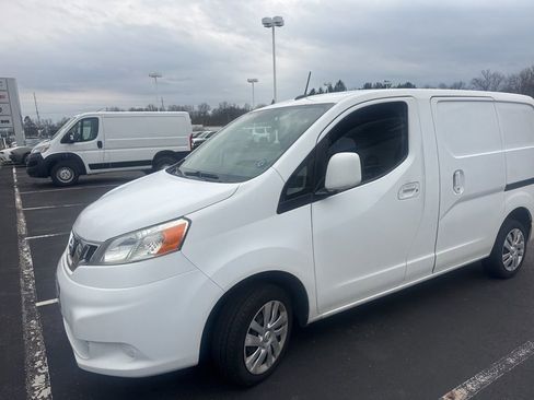 Used 2013 Nissan NV200 SV w/ Technology Pkg FWD image 5