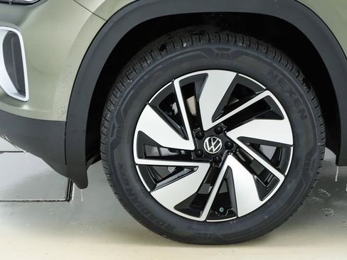 New 2026 Volkswagen Atlas SEL image 44