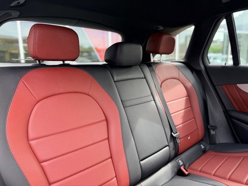 Used 2022 Mercedes-Benz GLC 300 4MATIC image 19