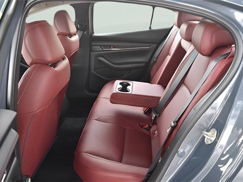 Used 2024 MAZDA MAZDA3 s image 33