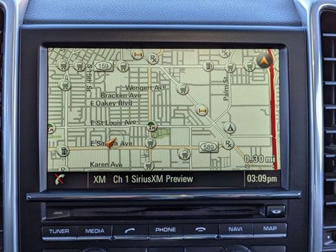 Used 2016 Porsche Cayenne S image 13