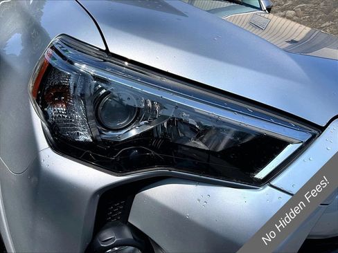 Used 2016 Toyota 4Runner SR5 Premium AWD/4WD image 25