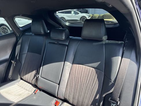 Used 2021 Toyota Venza XLE image 21