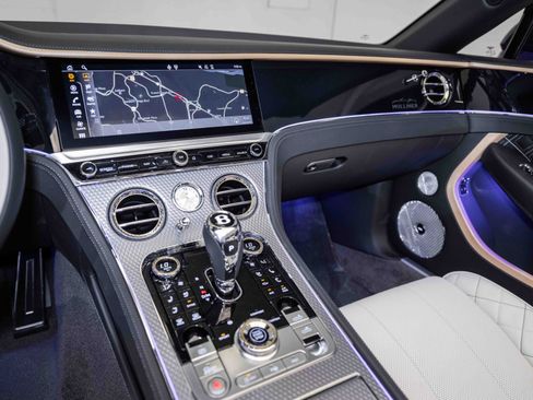 Used 2024 Bentley Continental GT Mulliner image 24