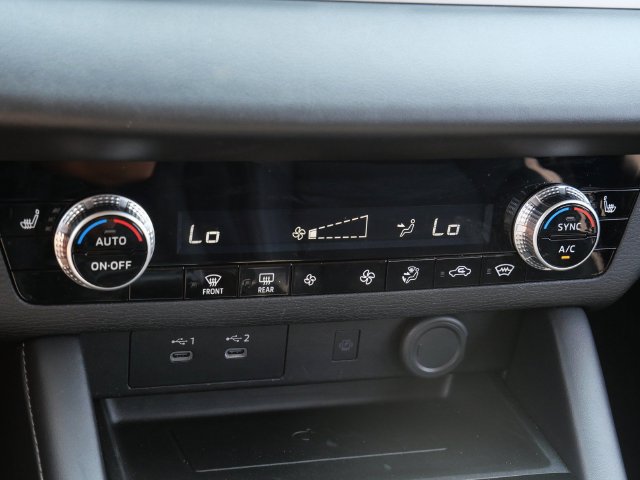 Used 2025 Mitsubishi Outlander SE AWD/4WD image 22
