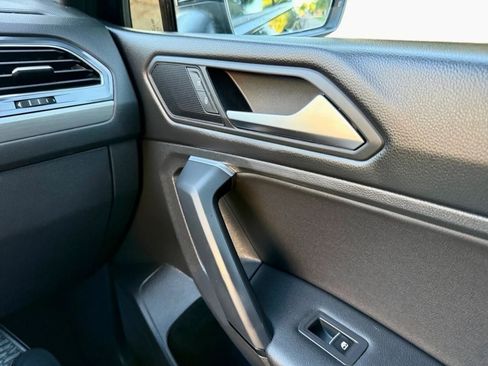 Used 2019 Volkswagen Tiguan SEL Premium R-Line image 20
