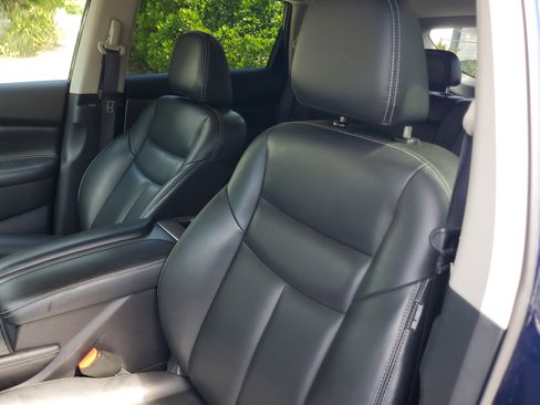 Used 2023 Nissan Murano SV image 18