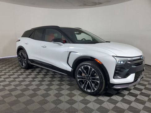 New 2026 Chevrolet Blazer EV SS image 2
