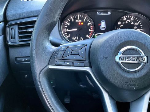 Used 2017 Nissan Rogue S w/ Appearance Package FWD image 20