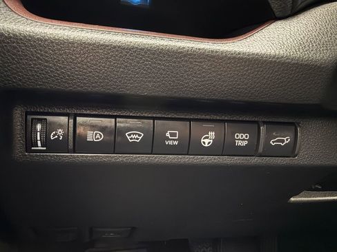 Used 2023 Toyota RAV4 Limited image 23