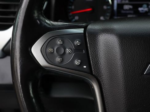 Used 2019 Chevrolet Suburban Premier image 28