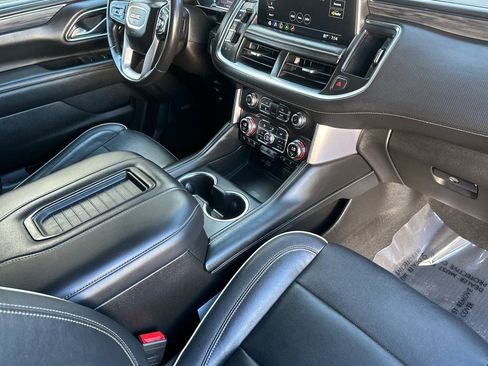 Used 2021 GMC Yukon XL SLT w/ Rear Media and Nav Package image 16