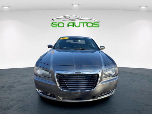 Used 2012 Chrysler 300 S w/ Luxury Group image 8