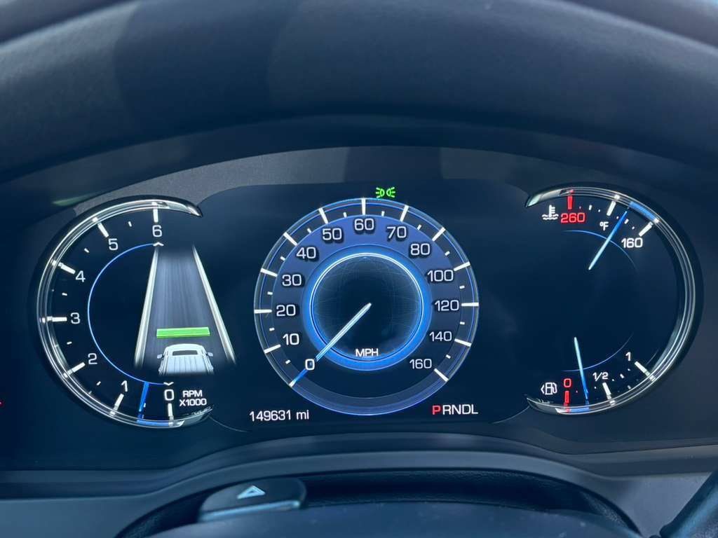 Used 2019 Cadillac Escalade ESV Luxury w/ LPO, Radiant Package AWD/4WD image 25