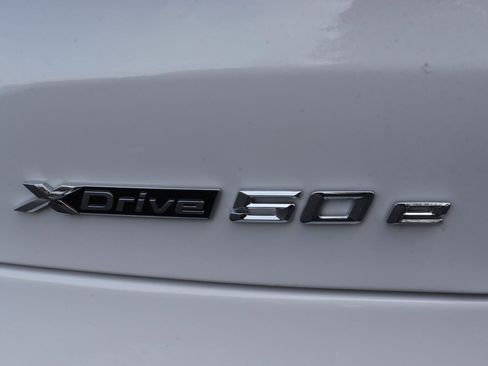 New 2026 BMW X5 xDrive50e w/ Climate Comfort Package image 11