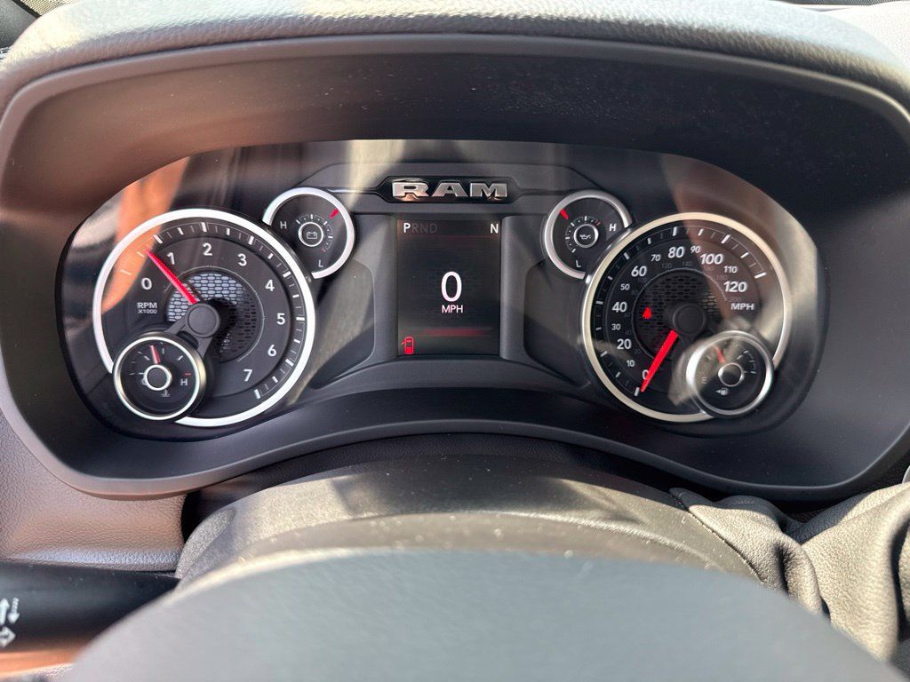Used 2026 RAM 2500 Big Horn AWD/4WD image 30