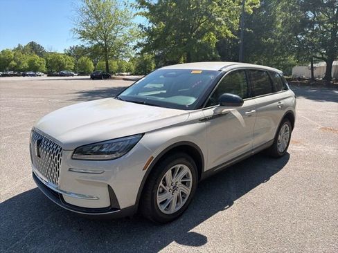 Used 2023 Lincoln Corsair FWD image 1