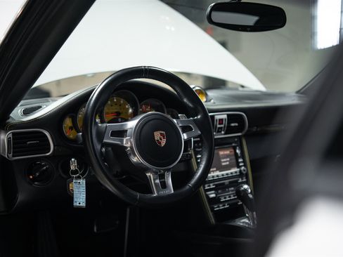 Used 2013 Porsche 911 Turbo S image 48