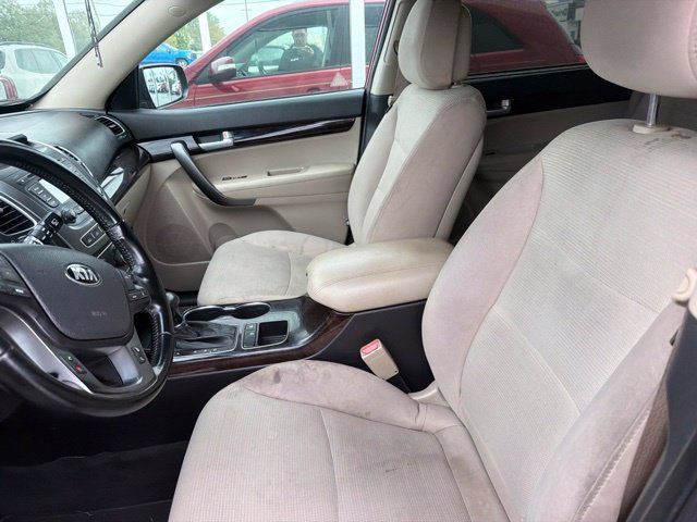 Used 2015 Kia Sorento LX FWD image 3
