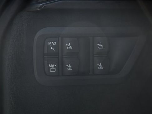 Used 2020 BMW X7 xDrive40i w/ Premium Package image 11