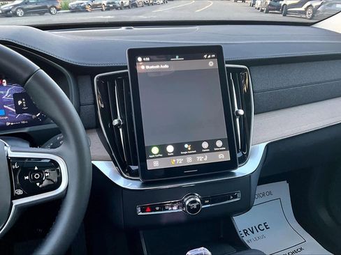 Used 2026 Volvo XC90 B5 Core image 6