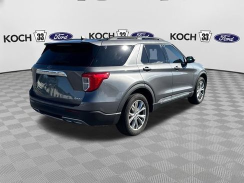 Used 2021 Ford Explorer XLT w/ Equipment Group 202A AWD/4WD image 8