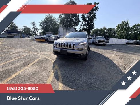 Used 2016 Jeep Cherokee Latitude AWD/4WD image 1