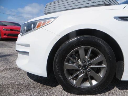 Used 2017 Kia Optima LX w/ Value Package FWD image 32