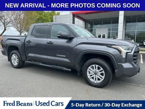 Used 2023 Toyota Tundra SR5 w/ SR5 Convenience Package AWD/4WD image 2