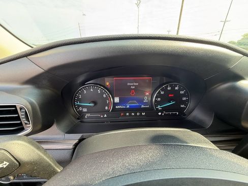 Used 2020 Ford Explorer Limited RWD image 17