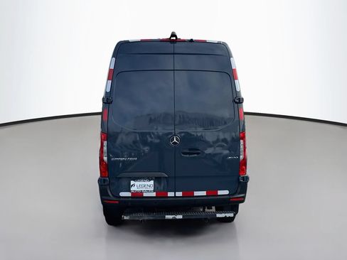 Used 2019 Mercedes-Benz Sprinter 144 image 6
