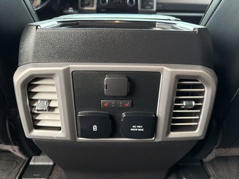 Used 2018 Ford F250 Platinum w/ FX4 Off-Road Package image 25