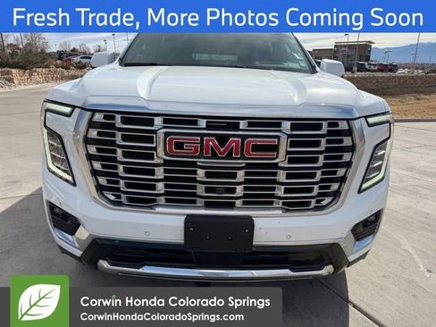 Used 2025 GMC Yukon XL Denali image 3