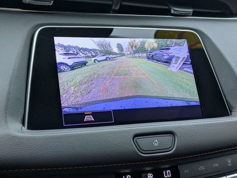 Used 2023 Cadillac XT4 Sport FWD image 22