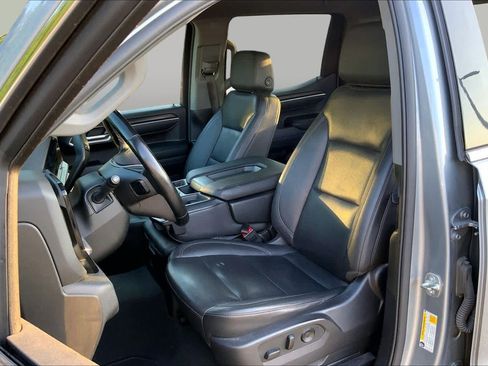 Used 2025 GMC Sierra 1500 SLT RWD image 8